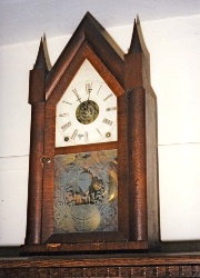 19th century Gothic style mantle clock